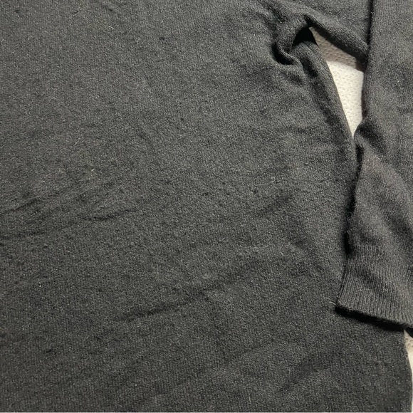 Club Room Men’s 100% Cashmere Crewneck Sweater Size Medium GUC - Picture 3 of 6